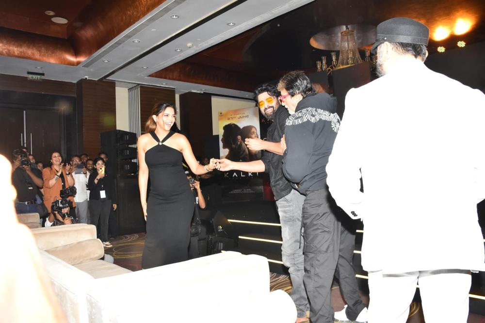 mom-to-be-deepika-padukone-photos